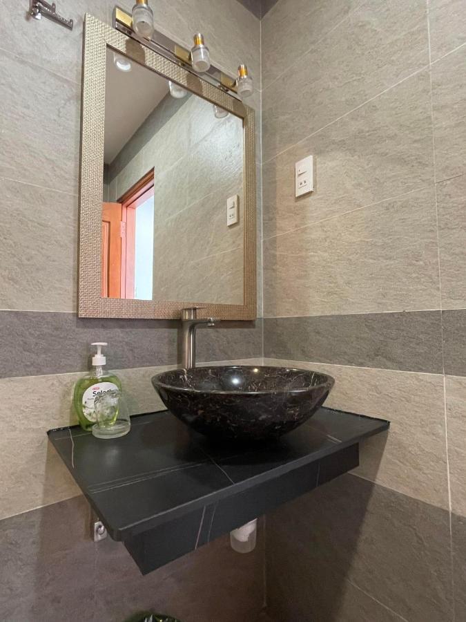 Y Linh Hotel Quy Nhơn Extérieur photo