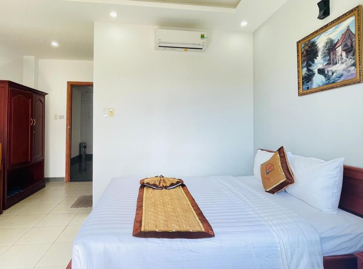 Y Linh Hotel Quy Nhơn Extérieur photo