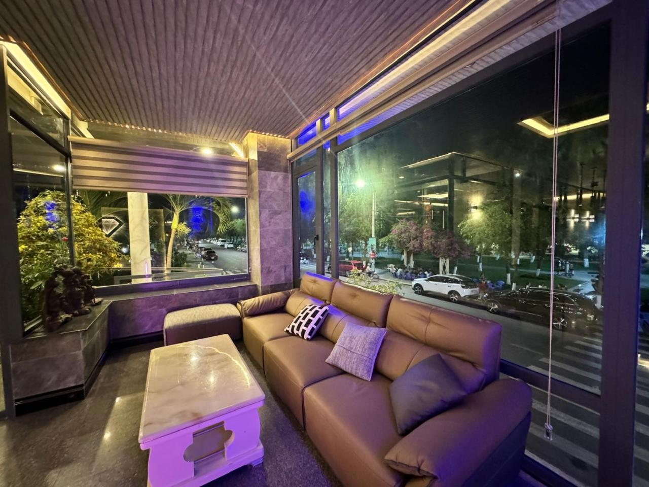 Y Linh Hotel Quy Nhơn Extérieur photo