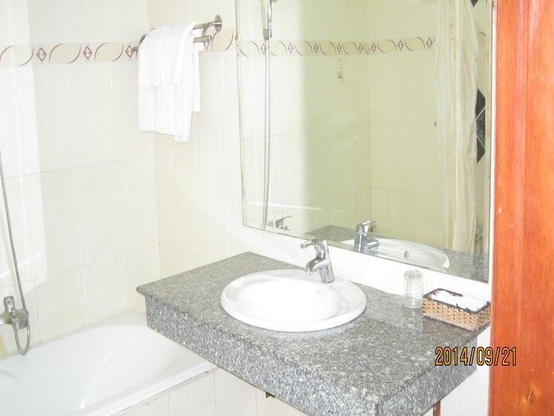 Y Linh Hotel Quy Nhơn Extérieur photo